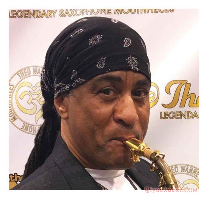 萨克斯名家《Marion Meadows 马利欧米多斯 》简介