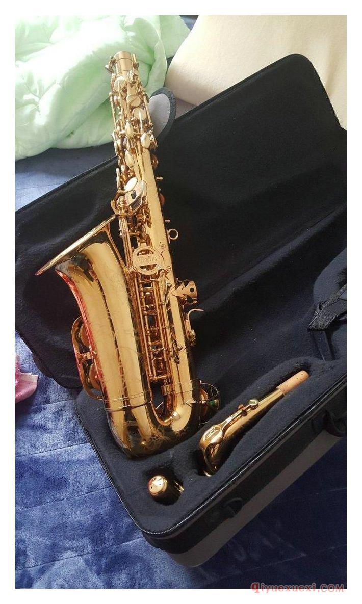 关于萨克斯音色的疑问？