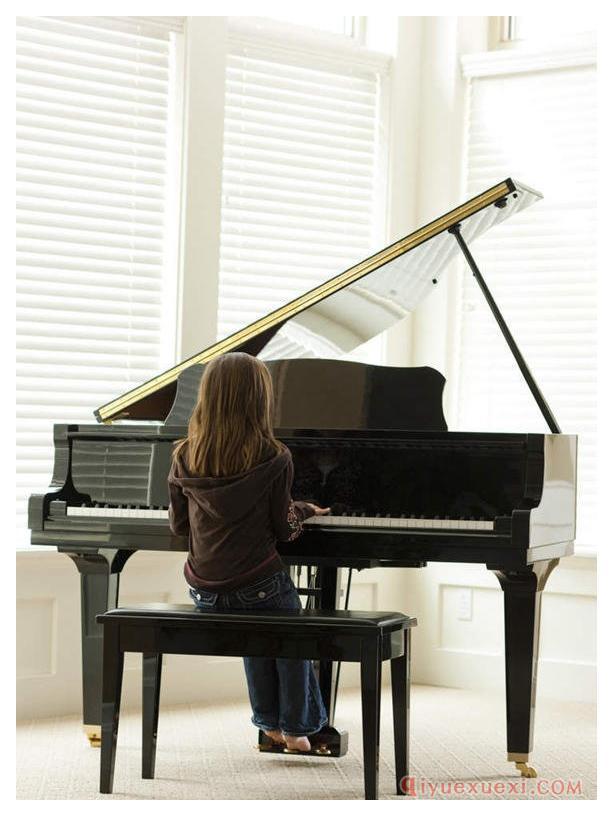 钢琴练习时间还是不能太长!