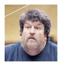 奥利佛‧克努森(英语：Oliver Knussen）简介