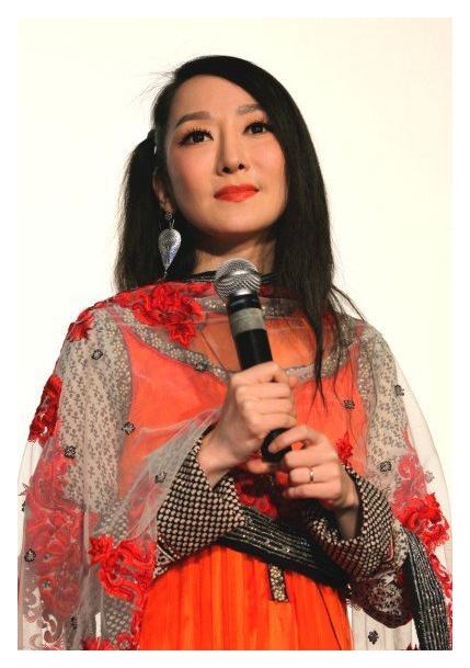 萨顶顶演唱_绿衣女孩_简介