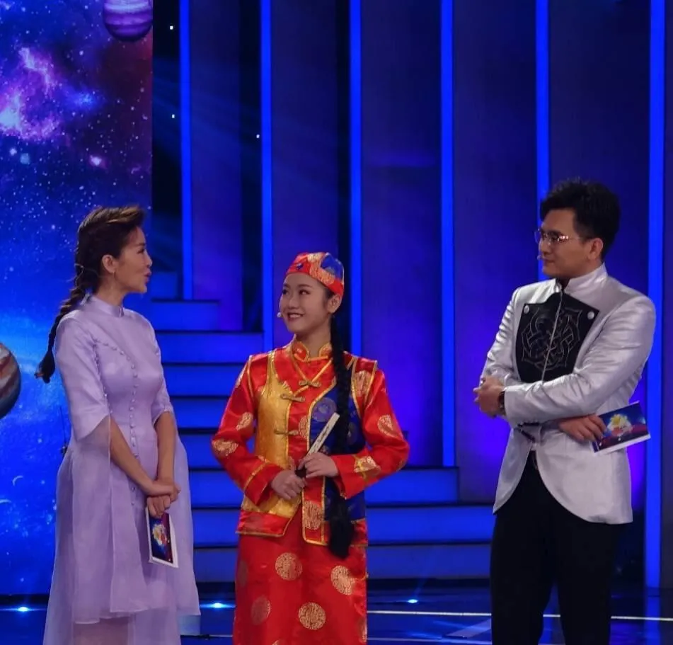 女人美（王欣果）